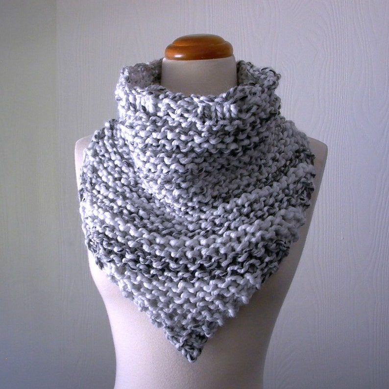Bandit. Bandana Cowl Knitting Pattern . Chunky Knit Triangle Etsy