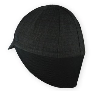 Equinox Winter Cap handmade with short brim by Red Dots Cycling. 100% wool plaid fabric, charcoal grey/black plaid and purple accent.
The black ear flap is double-layered, made from Bamboo cotton ribbed. Red Dots black logo embroidered on side panel.