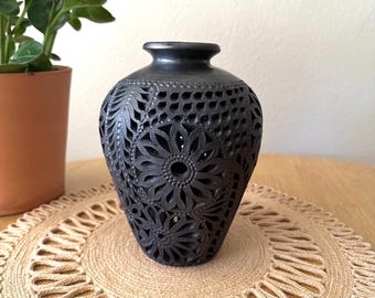 Black Clay Pottery Vase Barro Negro Vase Oaxaca Clay Vase Boho Home Decor