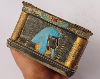 ツタンカーメンの黄金の玉座の宝石箱：エジプトの装飾樹脂製ボックス 