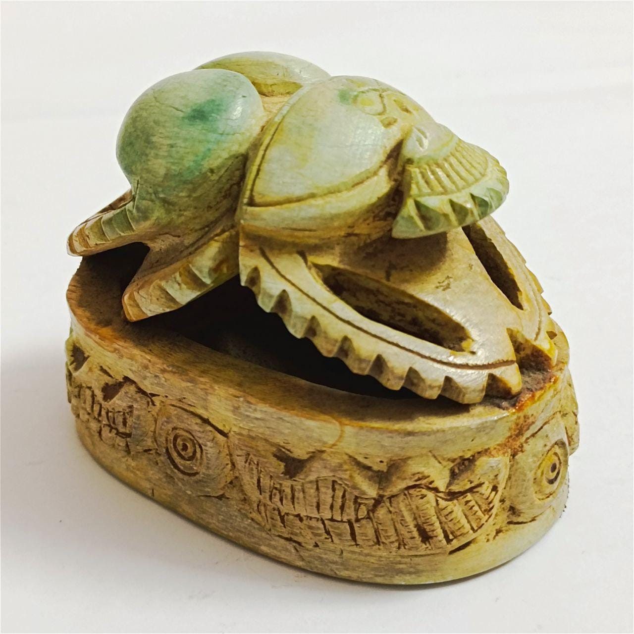 エジプトアンティーク置物スカラベ 手彫りのエジプトのスカラベの置物、アンティークの石の芸術、ユニーク