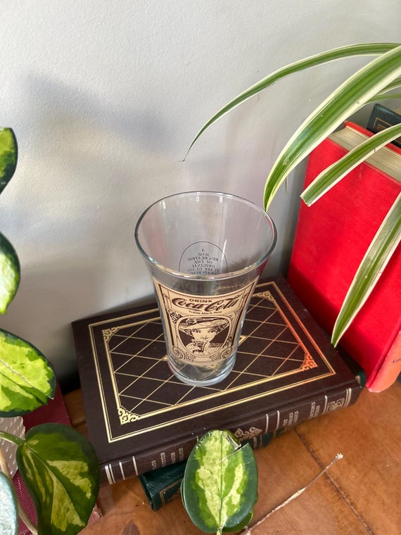 ヴィンテージ コカコーラ グラス：1980年代風の復刻版コレクターズ