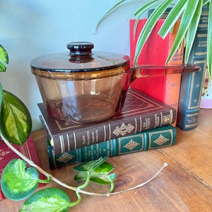 Brown Amber Glass Vintage Pyrex 1.5 Liter Corning Visions V-1-B Sauce Pan with V 1.5 C Pyrex Lid, Made in France