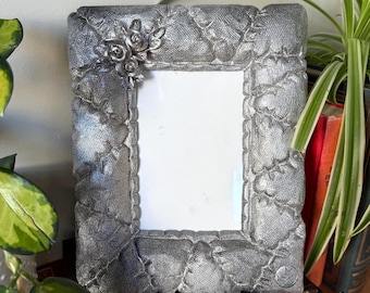 Vintage Pewter Photo Frame with Floral Detail (3x2)