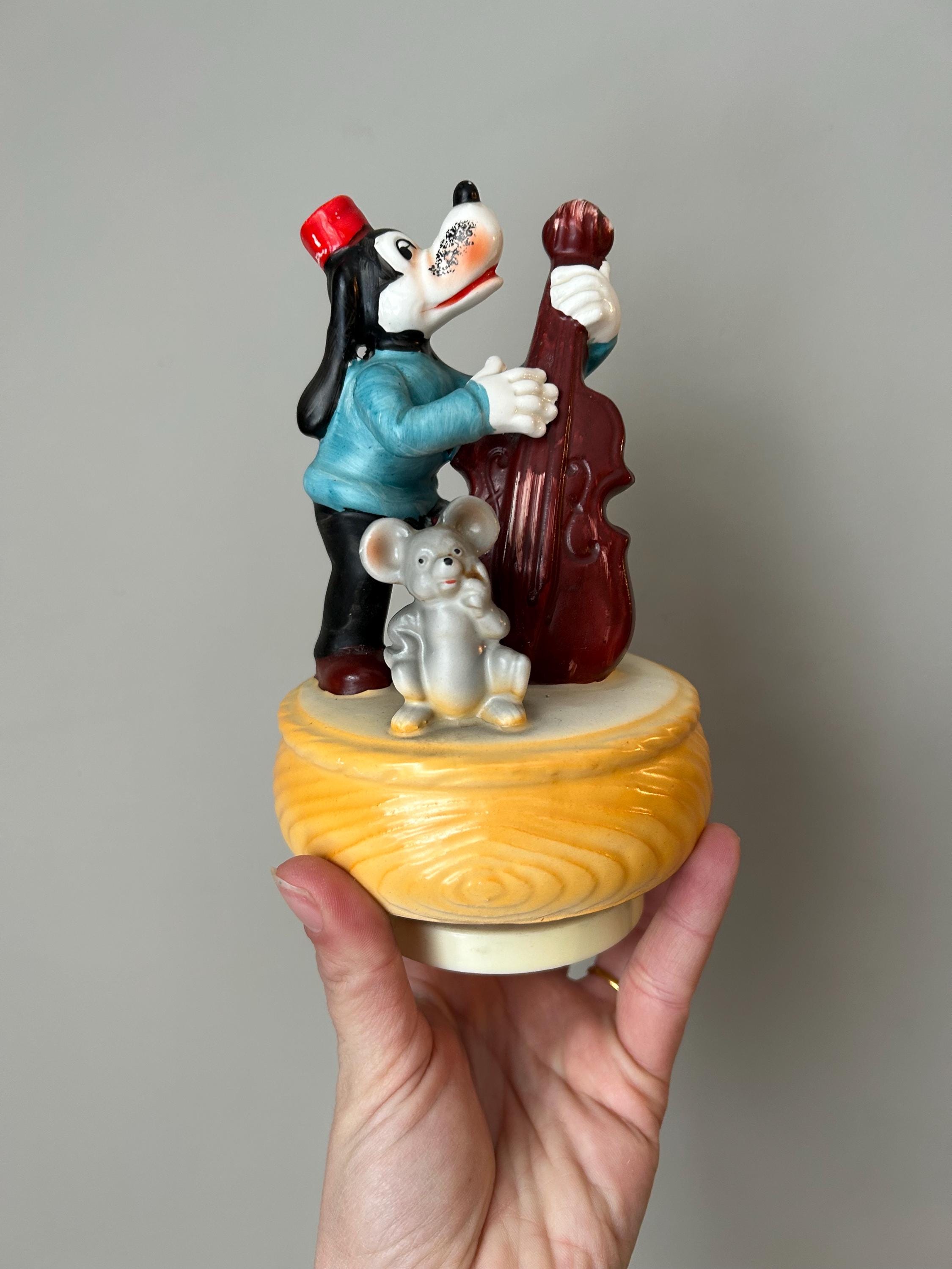 Vintage Ceramic Dog Music Box – Hand-painted Mid-century Figurine Vintage Ceramic Dog Music Box – Hand-painted Mid-century Figurine