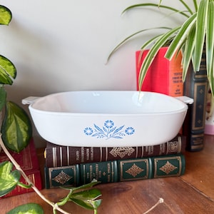 Vintage Corning Ware 10&quot; Square Casserole Dish with Cornflower Blue Print