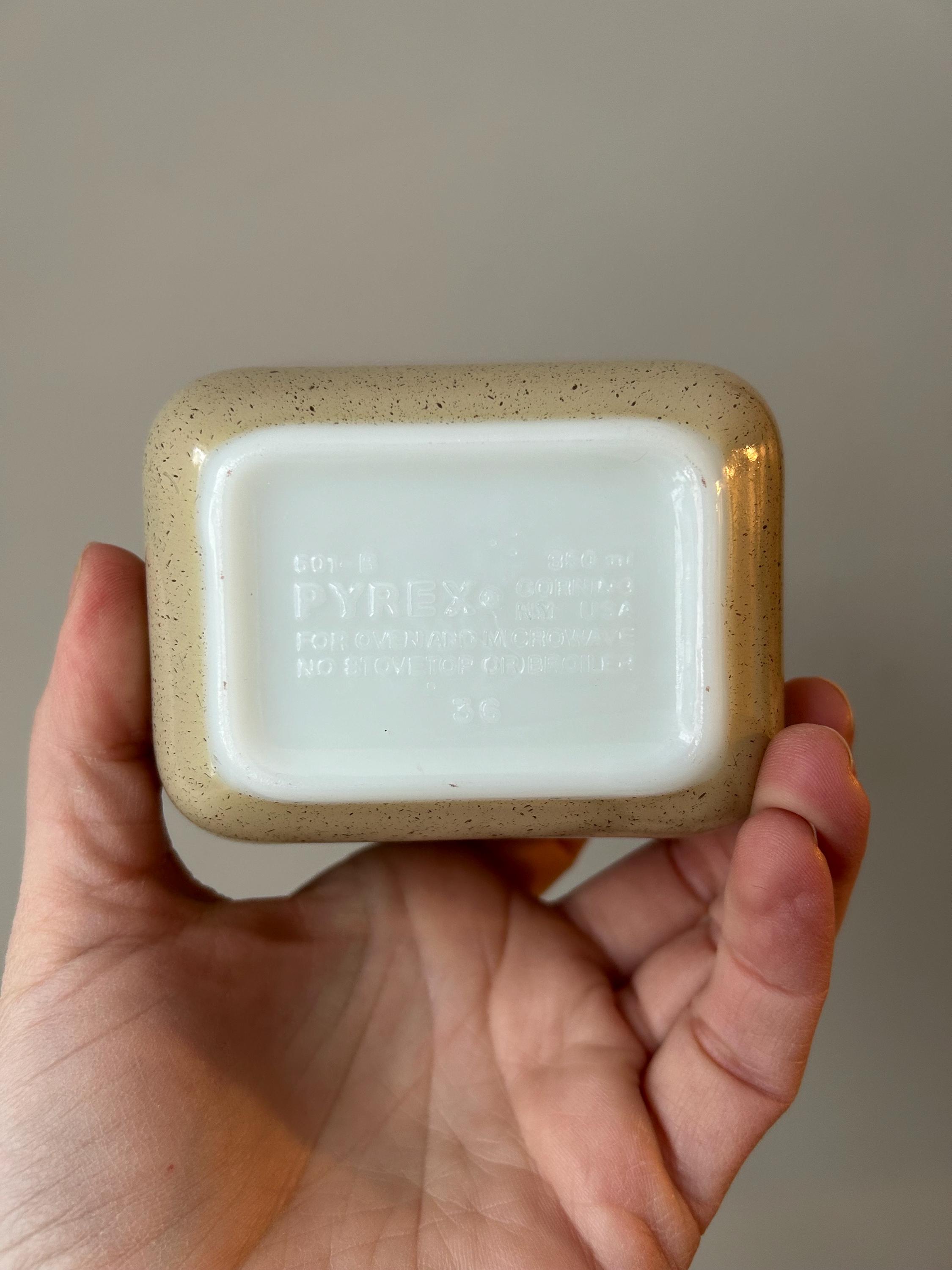 Vintage Pyrex Homestead Refrigerator Dishes: Tan Speckle Fridge