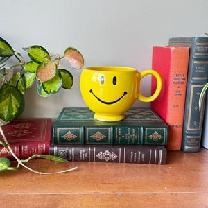 Vintage 1990s Bright Yellow Smiley Face Mug, Happy Face Coffee Mug, Kitschy / Fun Retro Kitchenware, Hippie Home