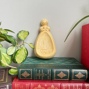 Vintage Corn Husk Doll Spoon Rest | Signed L.S. Folk Art Kitchen Decor