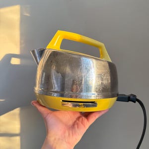 Le creuset vintage tea kettles - Etsy 日本