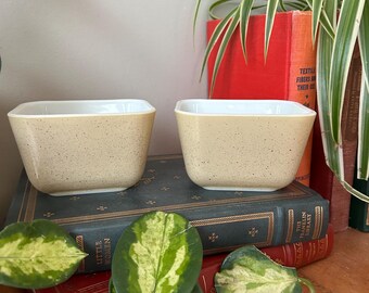 Vintage Pyrex Homestead Refrigerator Dishes: Tan Speckle Fridge