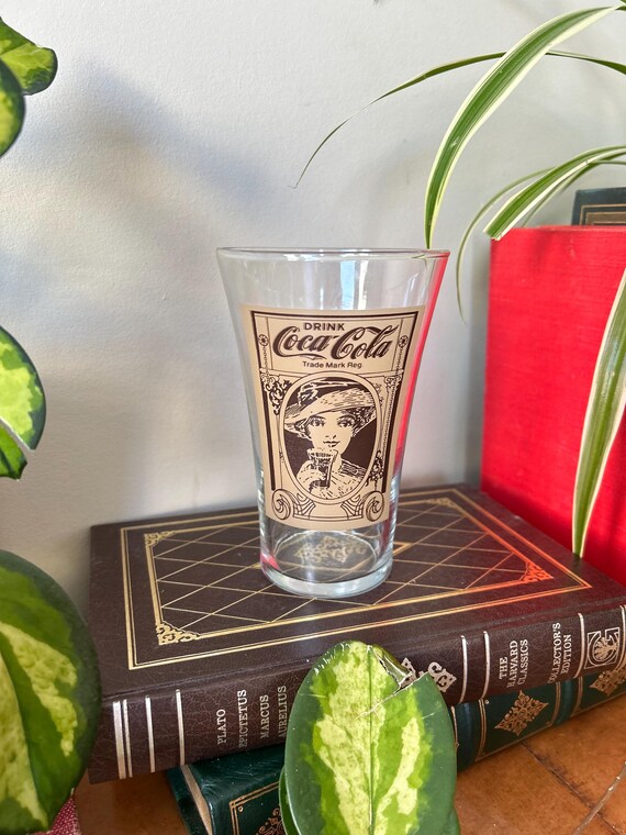 ヴィンテージ コカコーラ グラス：1980年代風の復刻版コレクターズ