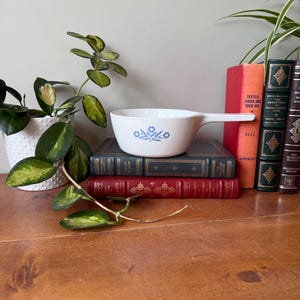 Vintage Corning Ware Blue Cornflower P 82 B Ceramic Skillet / Sauce Pan with Handle 650 ml / 1 and a half Pint / 2 and Three Quarter Cups