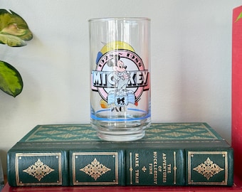 Vaso conmemorativo vintage Sunoco Disney Mickey Mouse de 1988, 60.º cumpleaños o aniversario de Mickey, Steamboat Willie - US01