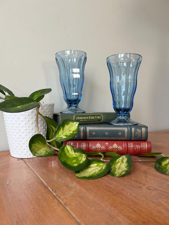 Blue Ice Cream Sundae Anchor Hocking Dessert Cups, Vintage Blue Ice Cream Sundae Anchor Hocking Dessert Cups, Vintage