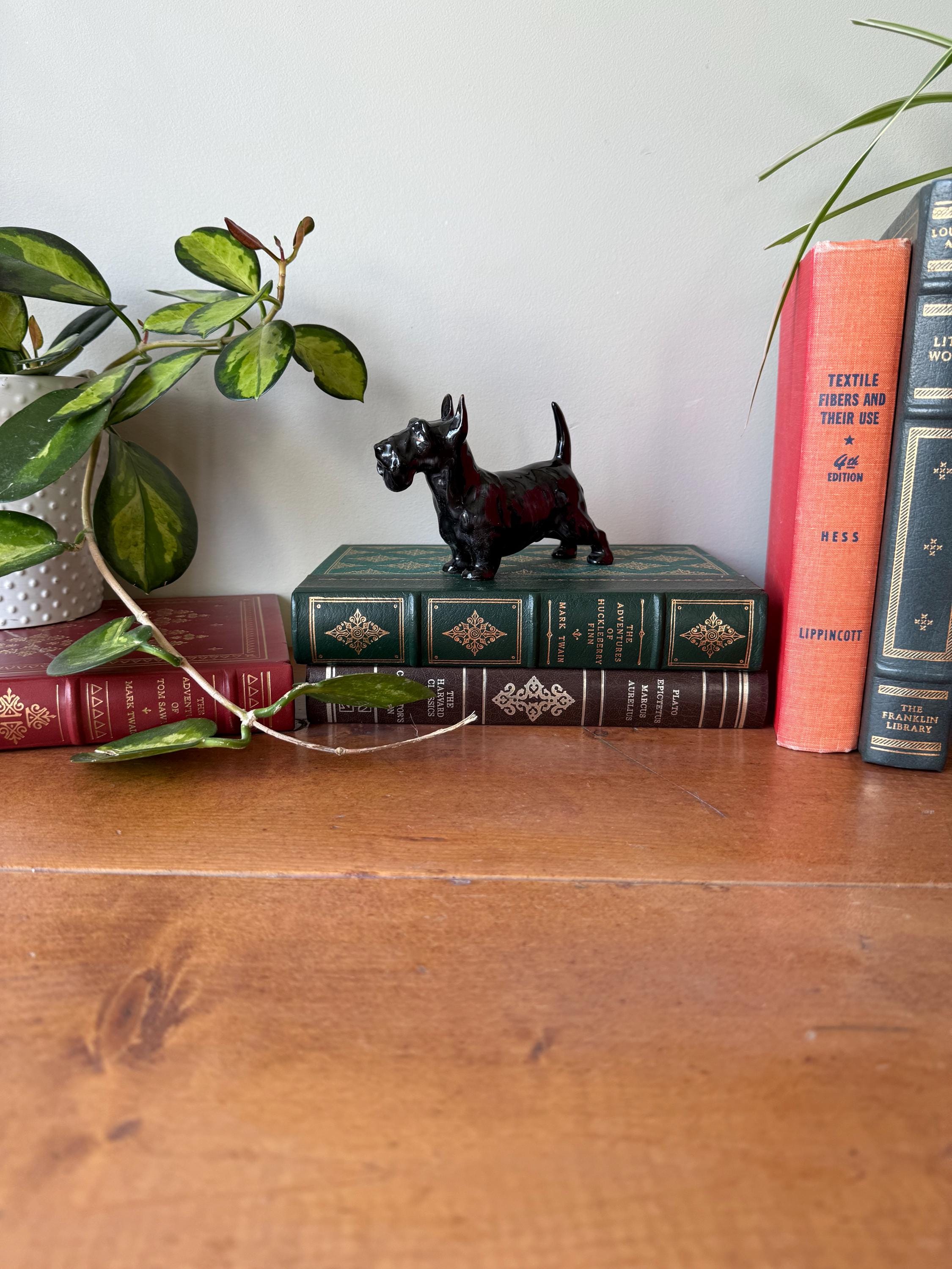 Vintage Royal Doulton Black Scotty Dog Figurine HN1016: 1930s