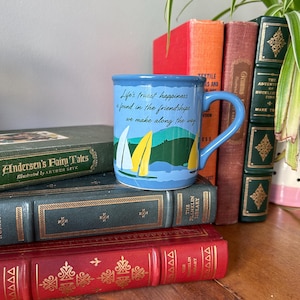 Taza de la Amistad Hallmark de 1985, taza vintage de velero azul de los años 80. La verdadera felicidad de la vida reside en la amistad.