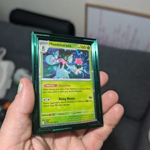 Marco para exhibir cartas coleccionables. ¡Enmarca tu carta favorita! Marcos de Pokémon - Magic the Gathering - Yu-Gi-Oh!