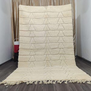 White Beni ourain style, Cream Area rug, Tapis berbere,rug white , artissana , Moroccan rug, Berber carpet, Cream Wool rug, Handmade rug,