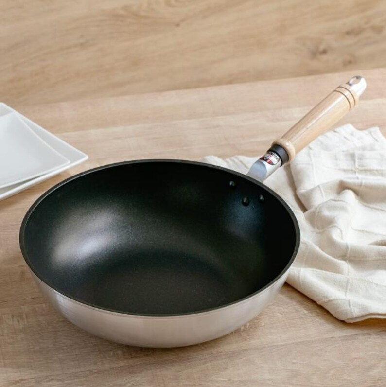 Padella antiaderente in alluminio pressofuso Hokuriku Shi-Mystar Premium da 30 cm (11,8 pollici), leggera, realizzata in Giappone immagine 9