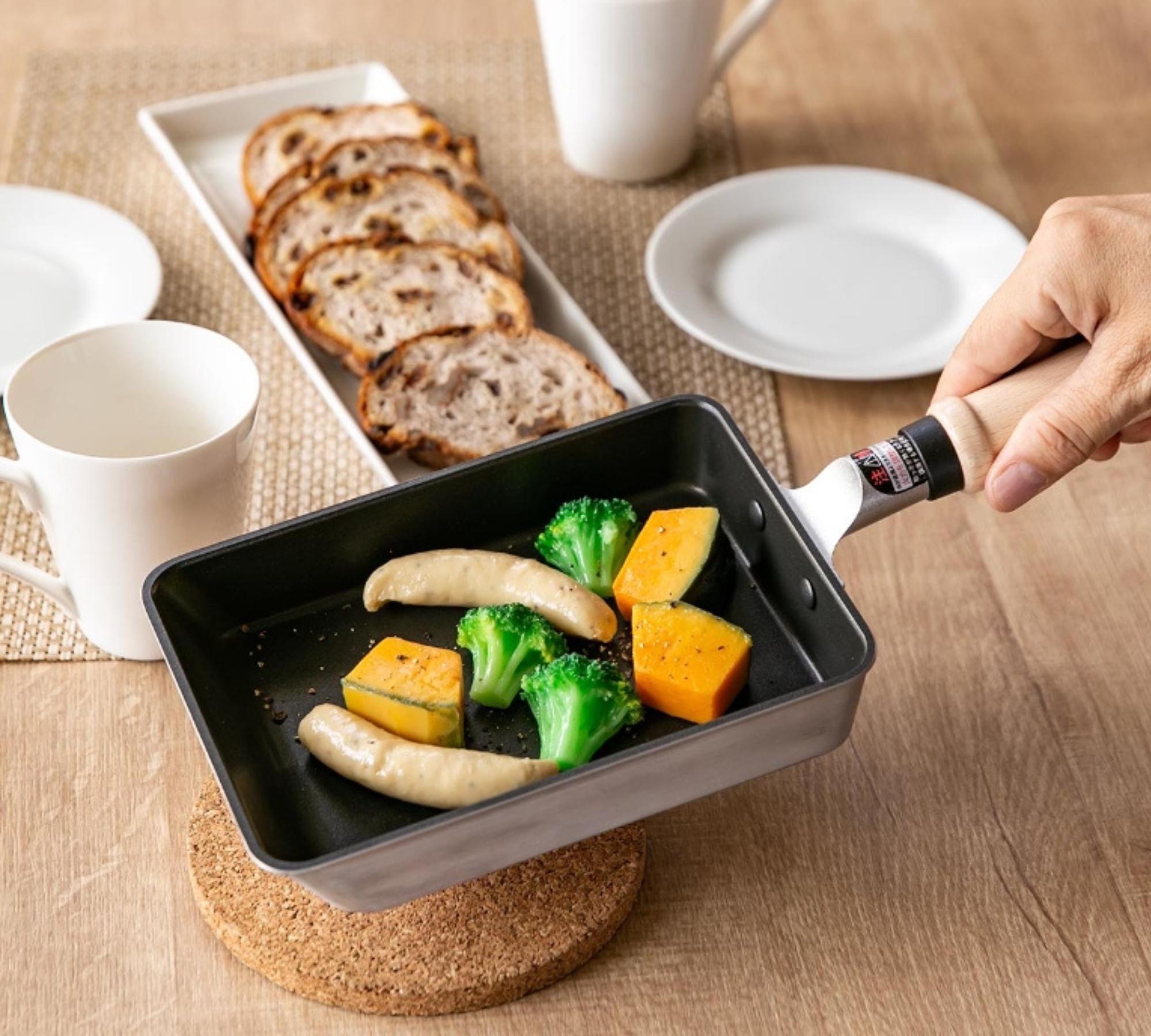 Cast Aluminum Nonstick Tamagoyaki Pan 13x19cm, Made in Japan