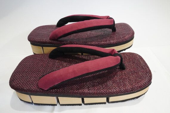 Leggiero V3 Geta - Traditional Japanese Sandals - Red and  display picture 3