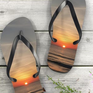 Beach Sunset Flip Flops: Comfortable Summer Footwear