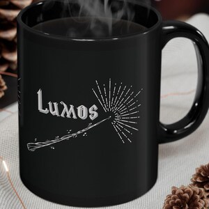 Zauberer Spruch Kaffeebecher | Zauberhafte grafische Teetasse für Fantasy-Fans und Zauberer | Geschenkidee für Erwachsene und Kinder
