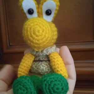Koopa Troopa - Super Mario Bros Charakter Handgefertigt - Häkelpuppe 12 cm