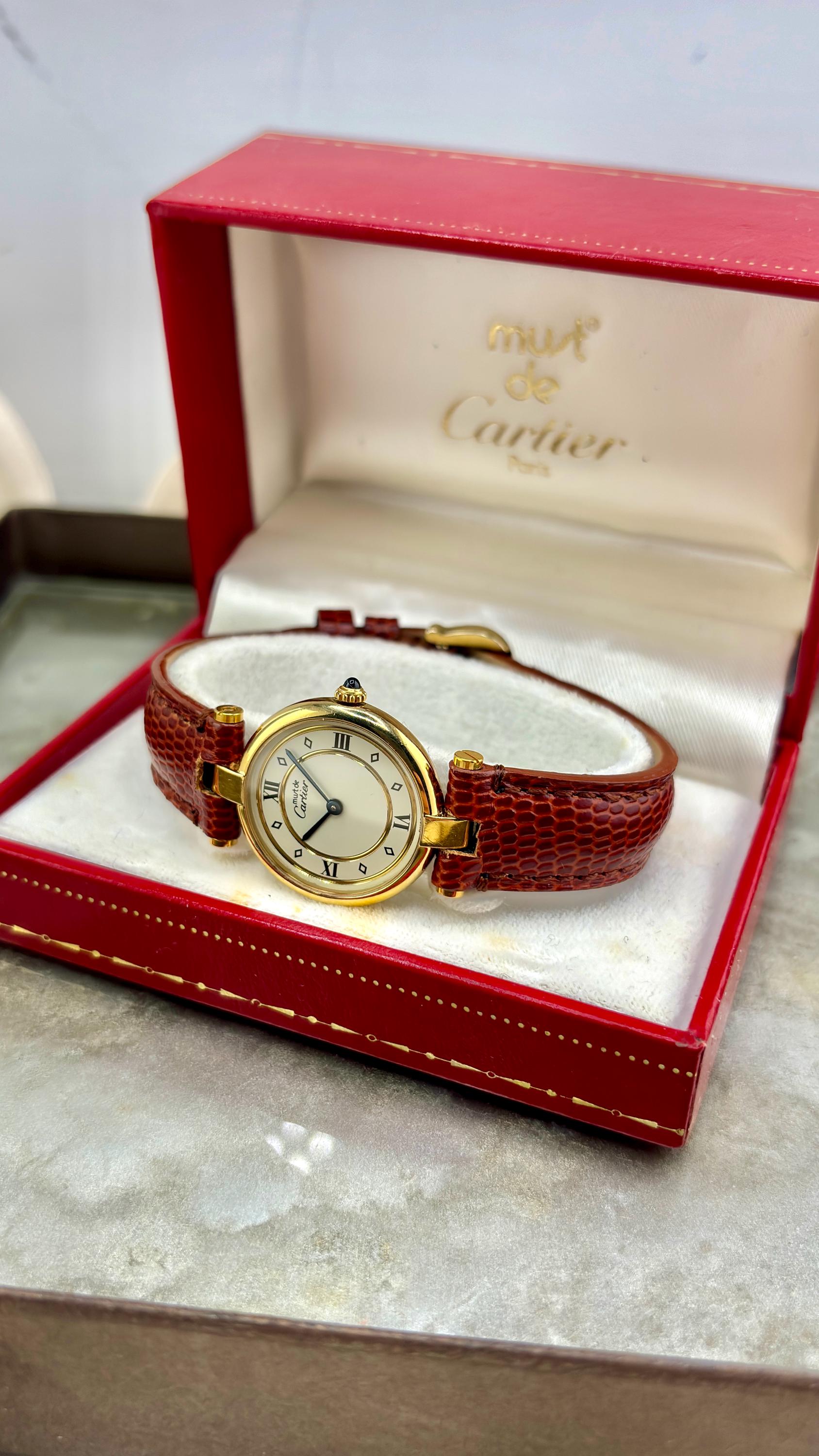 AUTHENTIC VINTAGE CARTIER WATCH - WITH BOX Cartier Santos Carrée Ref. 2961 1983 w/ Box & Papers  main image 2
