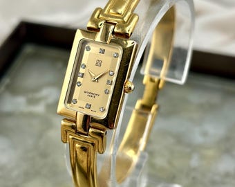 100% Authentic Gucci 1600 Watch Gold Tone Women display picture 2
