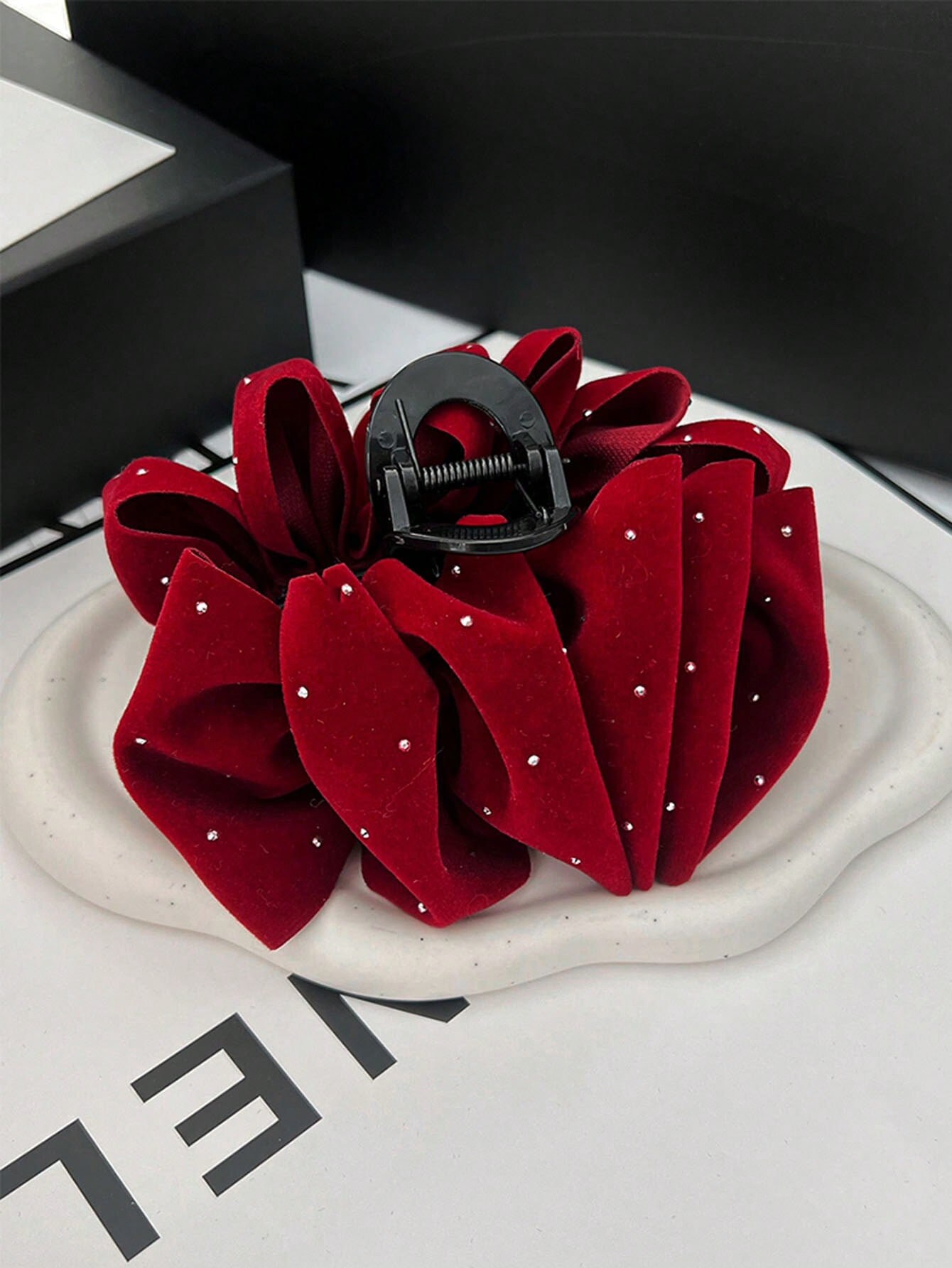 Silk ruffle hairclip - Red wine