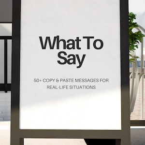 Puede incluir: Un juego de tres tazas de cerámica con un acabado moteado y mate. Las tazas son en tonos crema, gris claro y gris oscuro. Cada taza tiene un diseño simple y minimalista, ideal para café o té.