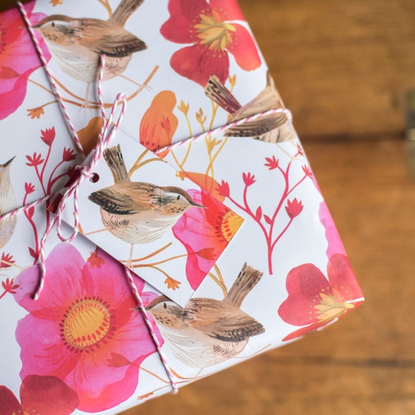 Wrens and Poppies Luxury Gift Wrap Pack - 100% Recycled Wrapping Paper
