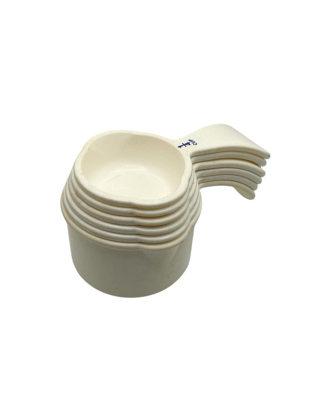 Vintage Tupperware White Measuring Cups Curved Ergonomic Handles Set of ...