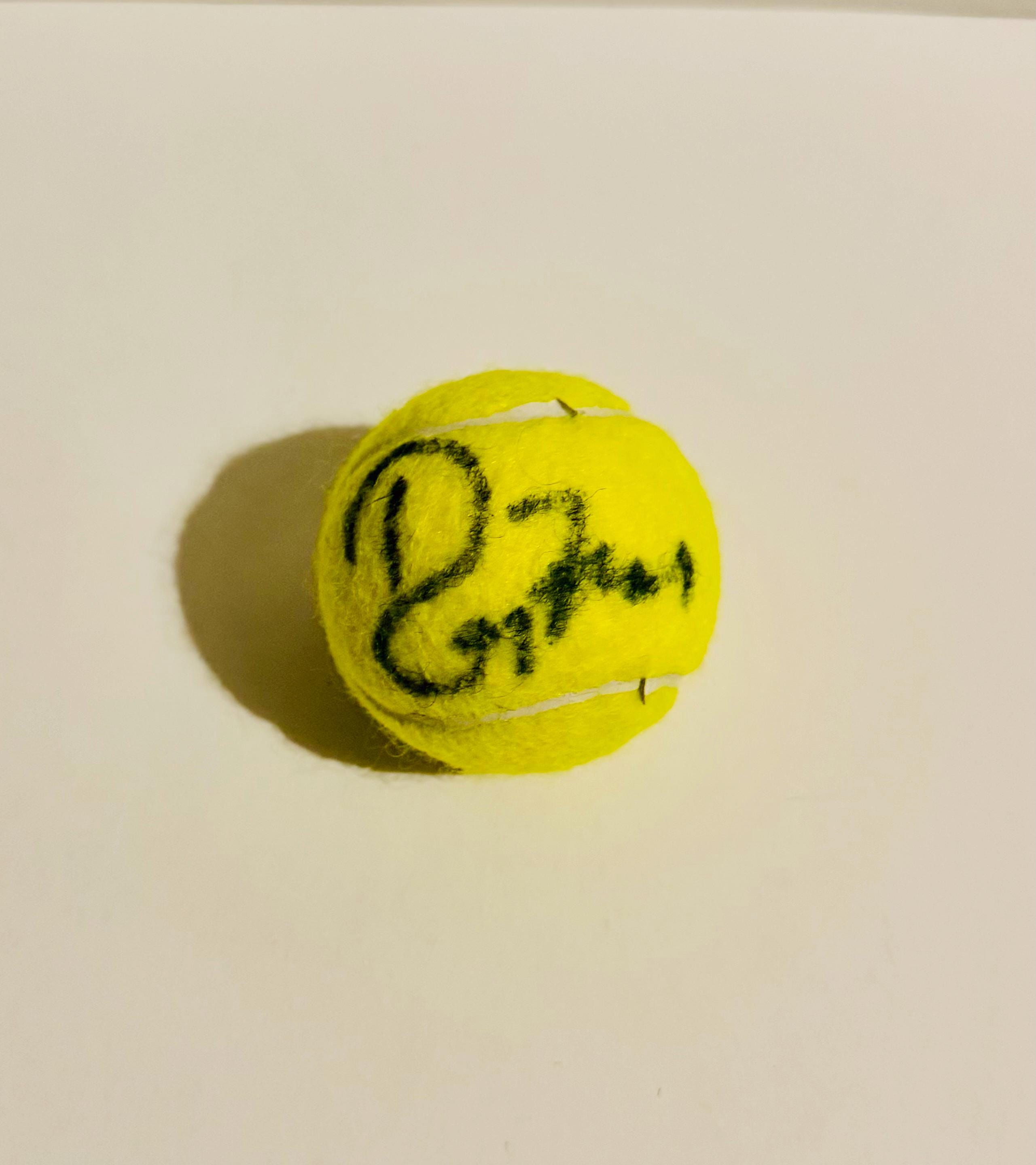 ロジャーフェデラー　直筆サイン入りボールRoger Federer signed ロジャーフェデラー 直筆サイン入りボールRoger Federer signed - メルカリ