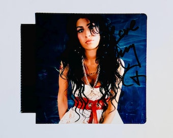 Estuche interior para CD de Amy Winehouse autografiado con certificado de autenticidad
