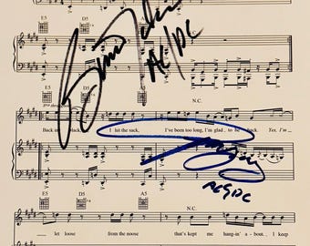 アンガス・ヤング / AC/DC - 直筆サイン入り写真（COA付き） - Etsy 日本