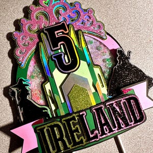 3D Wicked inspired shaker cake topper, wickedly cute cake topper