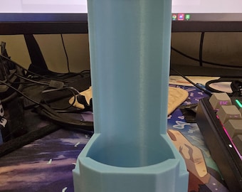 エナジードリンクまたはソーダ缶ホルダー