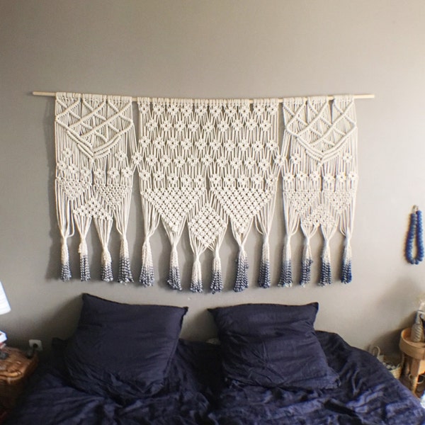 Grand macramé en coton, teinté indigo