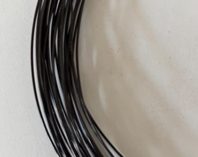 Annealed  wire 1.3 mm ( ga 16) , black and shiny wire, wire for sculpture