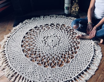 Macrame rug, handmade in France