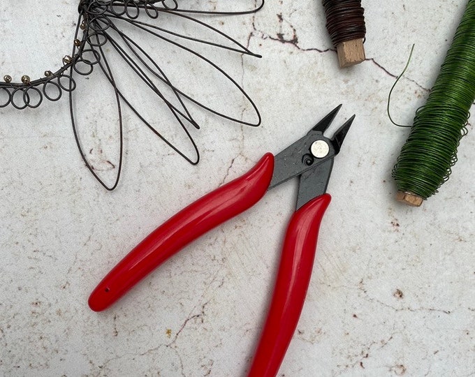 Precision cutting jewelry pliers, ideal for working wire.