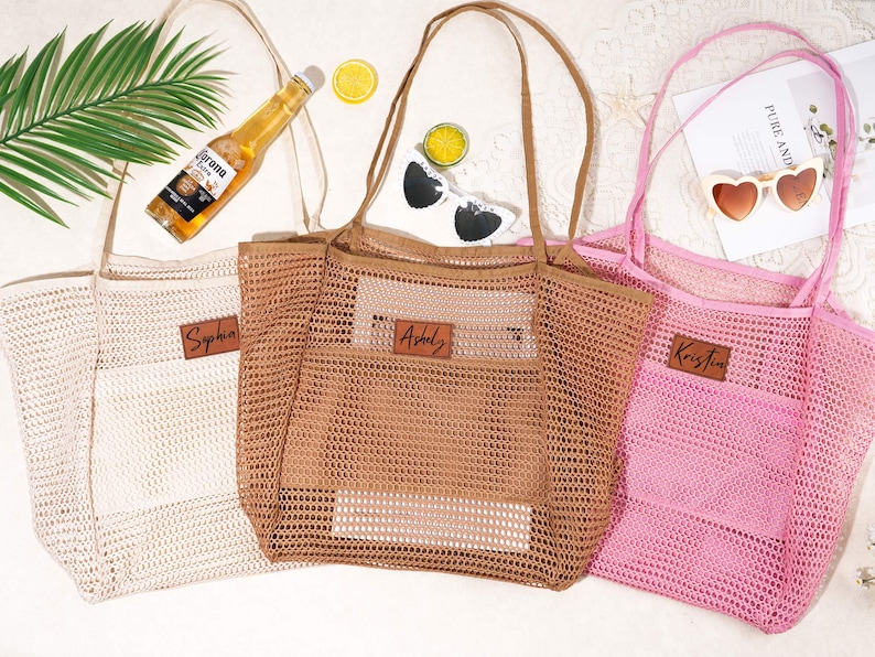 Borsa da spiaggia personalizzata: rete in nylon anti-sabbia, toppa in pelle, regalo per ragazze immagine 3