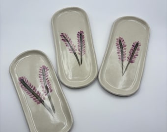 Bandeja rectangular de cerámica floral hecha a mano