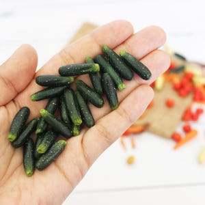 Miniature Zucchini 1:12 Miniature Vegetables Miniature Squash Miniature farmer Realistic miniatures food for dolls Dollhouse miniatures