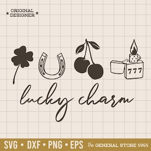Puede incluir: Diseño gráfico en blanco y negro de amuletos de la suerte, que incluyen un trébol de cuatro hojas, una herradura, cerezas y un encendedor con el número 777. El texto "lucky charm" está escrito en cursiva debajo de los amuletos.