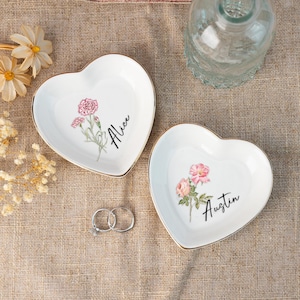 Custom Birth Flower Trinket Dish,Flower Ring Dish,Engagement Ring Dish,Bridesmaid Proposal,Birthday Gift,Bridal Party Gifts,Holiday Gifts