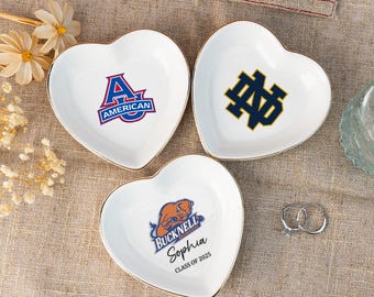 Personlig prydnadsskål med hjärtformad logotyp för universitet - Smyckesfat för sorority, examenspresent